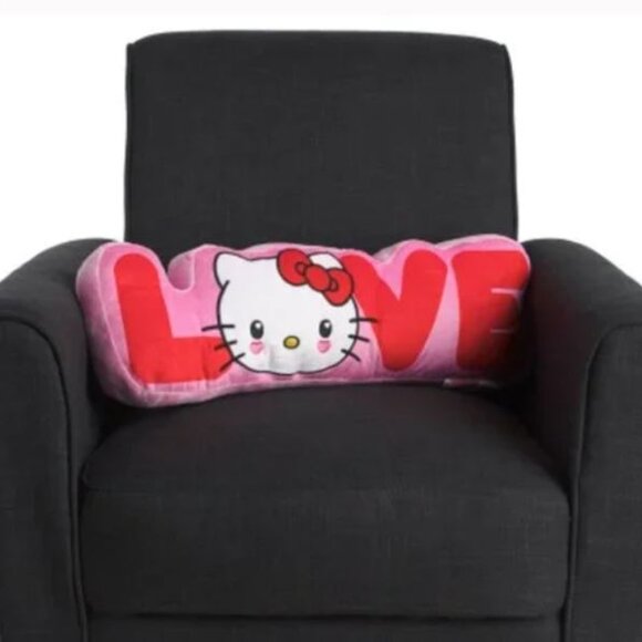 Hello Kitty Set Of 2 Love And Xoxo Pillows - NWT - Picture 2 of 6